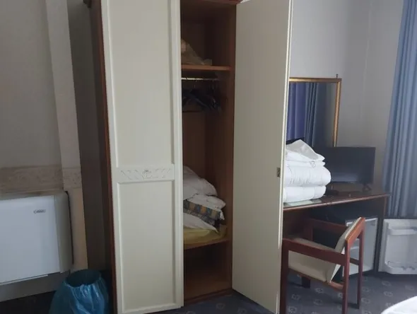 4#8402 Arredamento camere hotel