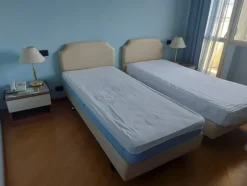 4#8402 Arredamento camere hotel