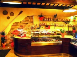 Arredamento completo pasticceria/forno