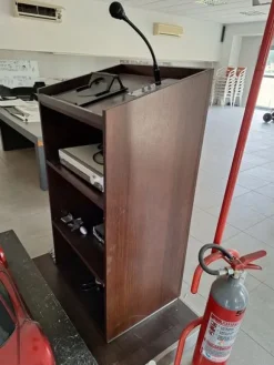 23#8760 Arredamento da ufficio