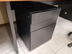 26#8760 Arredamento da ufficio