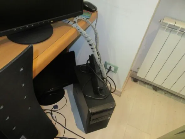 1#6487 Arredamento da ufficio e attrezzature elettroniche
