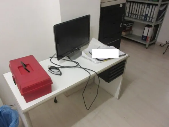1#6487 Arredamento da ufficio e attrezzature elettroniche