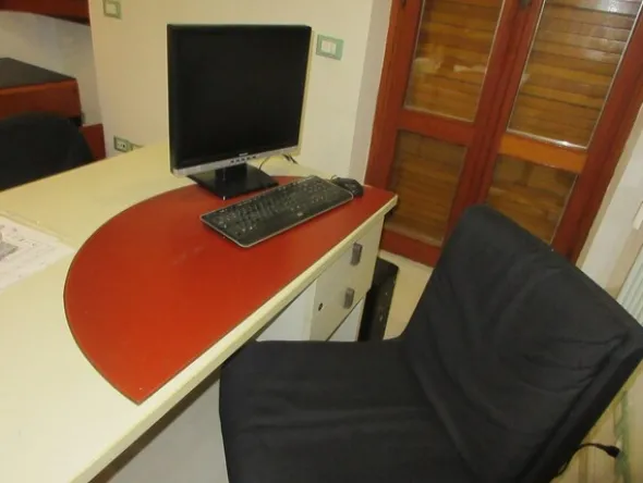 1#6487 Arredamento da ufficio e attrezzature elettroniche