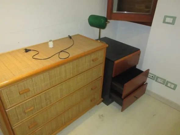 1#6487 Arredamento da ufficio e attrezzature elettroniche