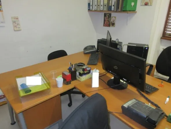 1#6487 Arredamento da ufficio e attrezzature elettroniche