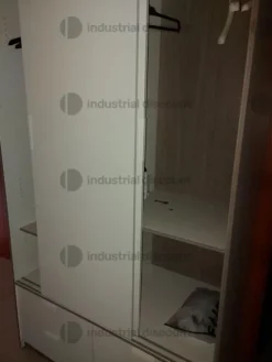 1#9057 Arredamento da ufficio e per abitazione