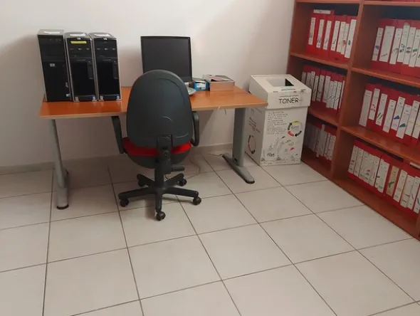 66#7717 Arredamento da ufficio e periferiche