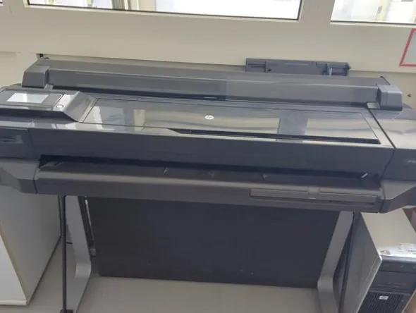 66#7717 Arredamento da ufficio e periferiche