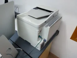 1#7967 Arredamento e attrezzatura da ufficio