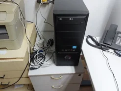 1#7967 Arredamento e attrezzatura da ufficio