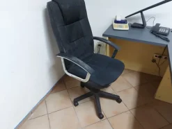 1#7967 Arredamento e attrezzatura da ufficio