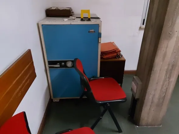 7#7555 Arredamento e attrezzature