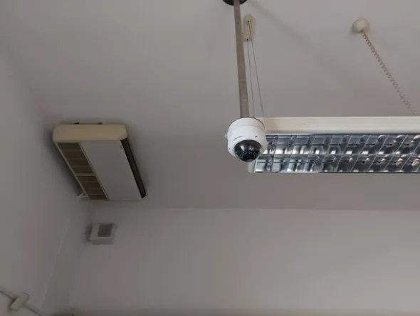 7#7555 Arredamento e attrezzature