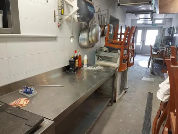 1#8644 Arredamento e beni per struttura turistico alberghiera