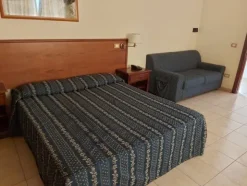 1#8644 Arredamento e beni per struttura turistico alberghiera