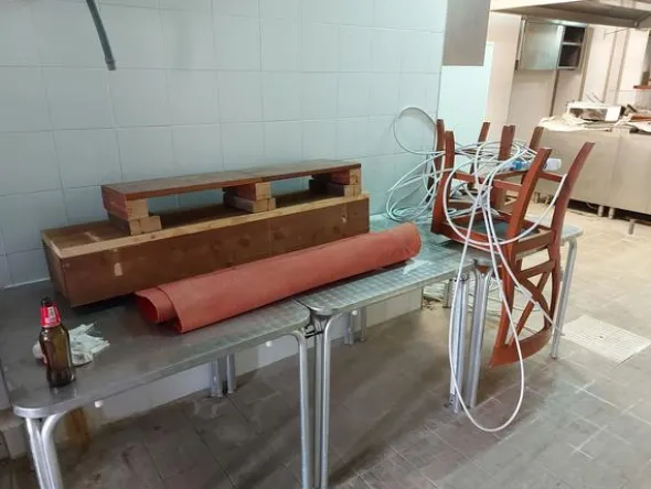1#8644 Arredamento e beni per struttura turistico alberghiera