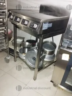 2#8919 Arredamento ed accessori laboratorio pasticceria
