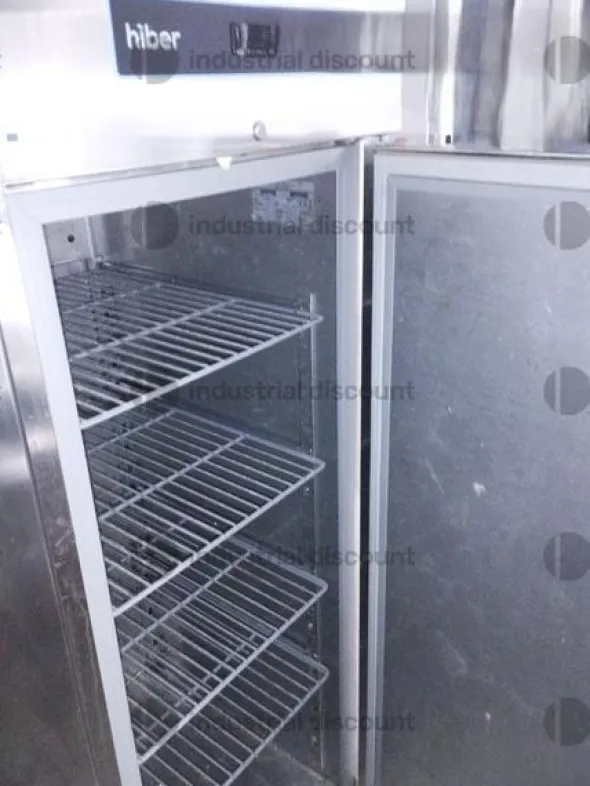 2#8919 Arredamento ed accessori laboratorio pasticceria