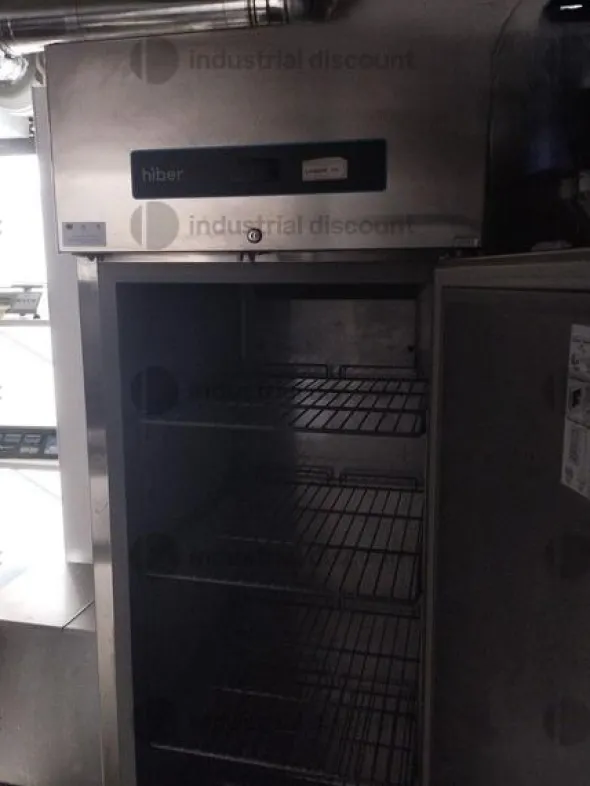 2#8919 Arredamento ed accessori laboratorio pasticceria