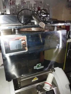 2#8919 Arredamento ed accessori laboratorio pasticceria