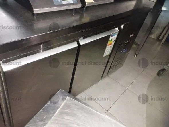 2#8919 Arredamento ed accessori laboratorio pasticceria