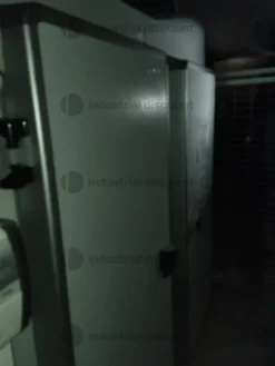 2#8919 Arredamento ed accessori laboratorio pasticceria