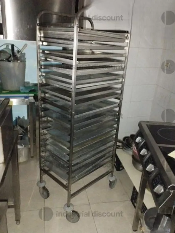 2#8919 Arredamento ed accessori laboratorio pasticceria