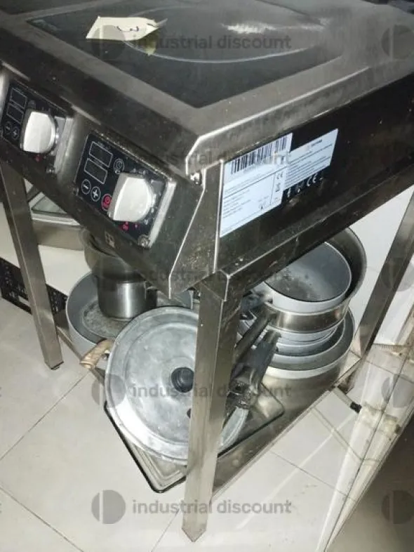 2#8919 Arredamento ed accessori laboratorio pasticceria