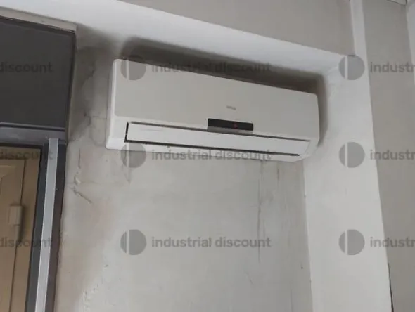 3#8807 Arredamento ed attrezzature per ufficio