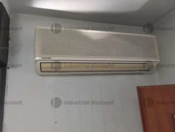 3#8807 Arredamento ed attrezzature per ufficio