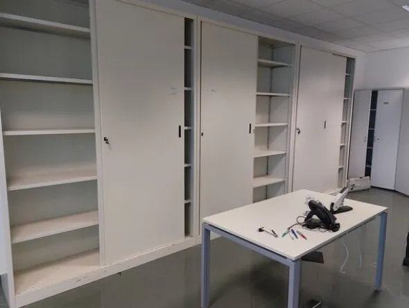 5#77142 Arredamento ed attrezzature per ufficio