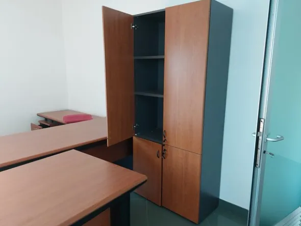 5#77142 Arredamento ed attrezzature per ufficio