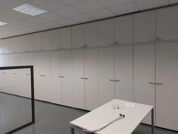 5#77142 Arredamento ed attrezzature per ufficio