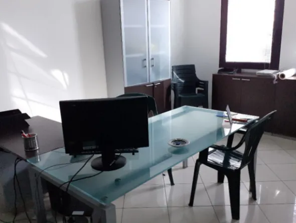 10#7714 Arredamento ed attrezzature per ufficio