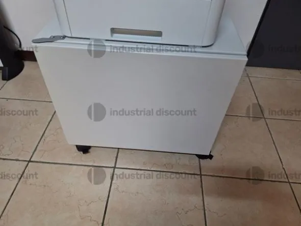 2#9795 Arredamento e macchine elettroniche da ufficio
