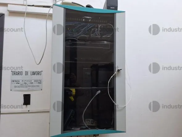 2#9795 Arredamento e macchine elettroniche da ufficio
