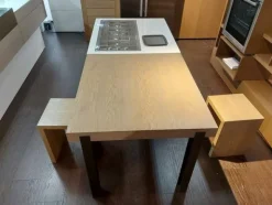 82#8616 Arredamento e mobilio per abitazione