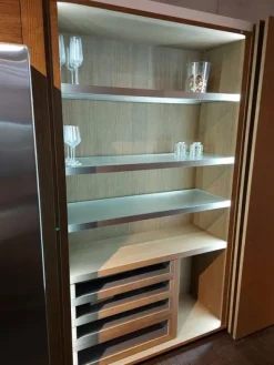 82#8616 Arredamento e mobilio per abitazione