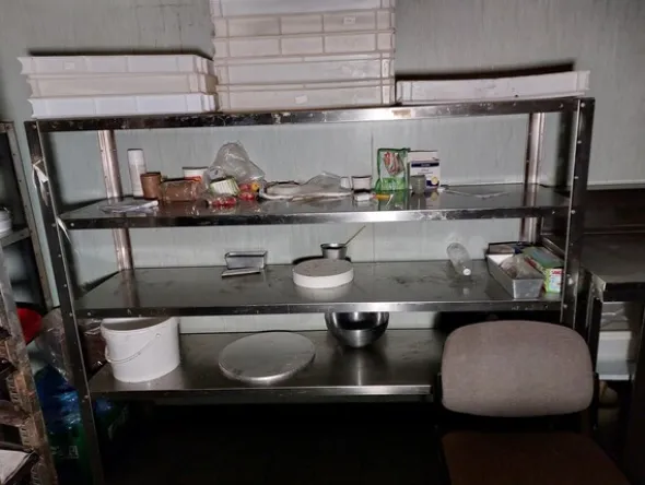 4#8059 Arredamento laboratorio pasticceria