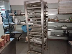 4#8063 Arredamento laboratorio pasticceria