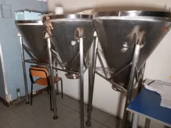 4#8063 Arredamento laboratorio pasticceria
