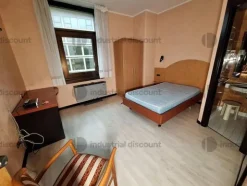 2#8869 Arredamento per albergo