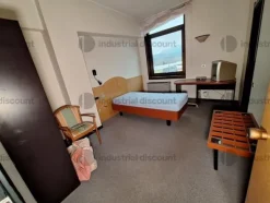 2#8869 Arredamento per albergo