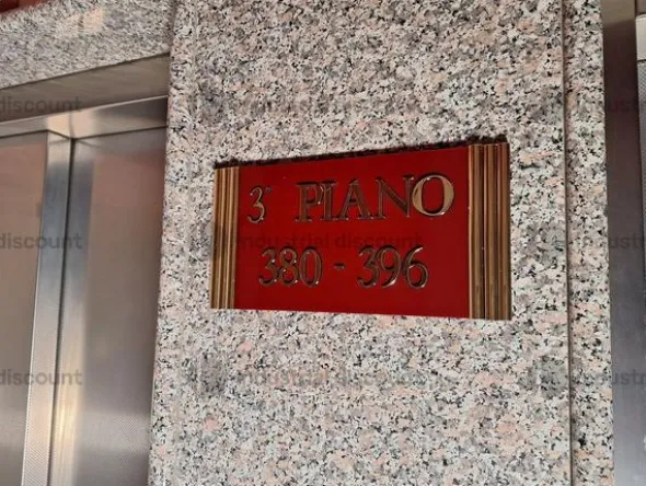3#8869 Arredamento per albergo e materiale di ricambio
