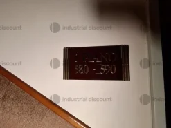 3#8869 Arredamento per albergo e materiale di ricambio