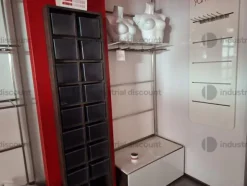 1#9621 Arredamento per negozio