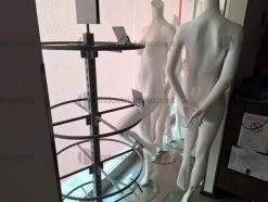1#9621 Arredamento per negozio