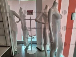 1#9621 Arredamento per negozio