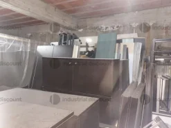 5#8748 Arredamento per negozio